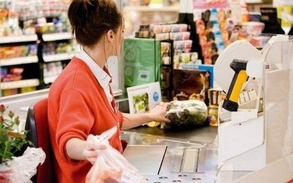 Comercio desafía al Gobierno y dice que los súper pagarán el aumento
