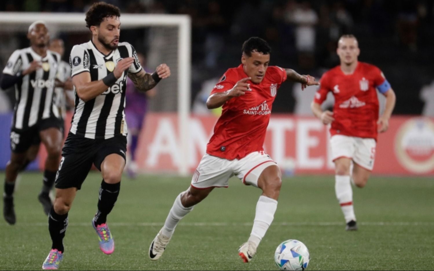 ¿Qué necesita Estudiantes para clasificar a los octavos de final de la Copa Libertadores, y en qué día y horario recibe con Carabobo en La Plata?