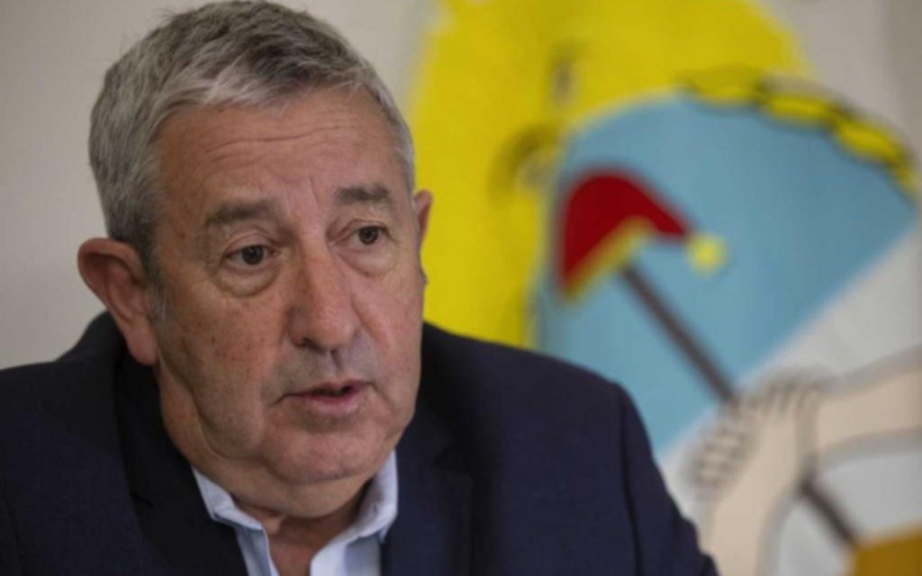 “Invito al Presidente y a la Vice a que se junten”
