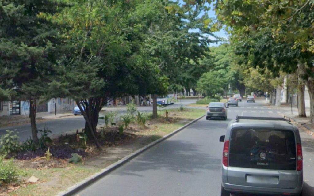 Ataque de motochorros a una mujer en plena calle