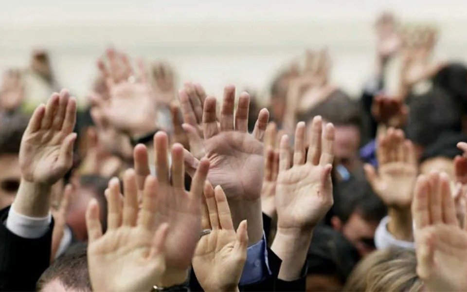 ¿Cómo mueren las democracias?