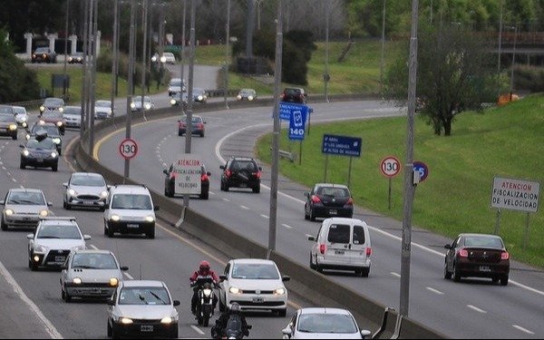Cuántos automóviles hay circulando por el país