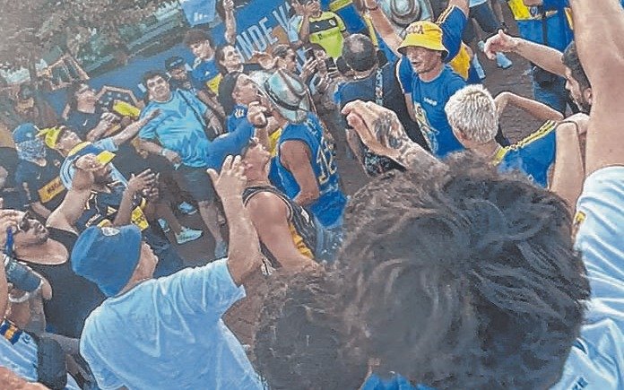 Tercer banderazo de los simpatizantes Xeneizes