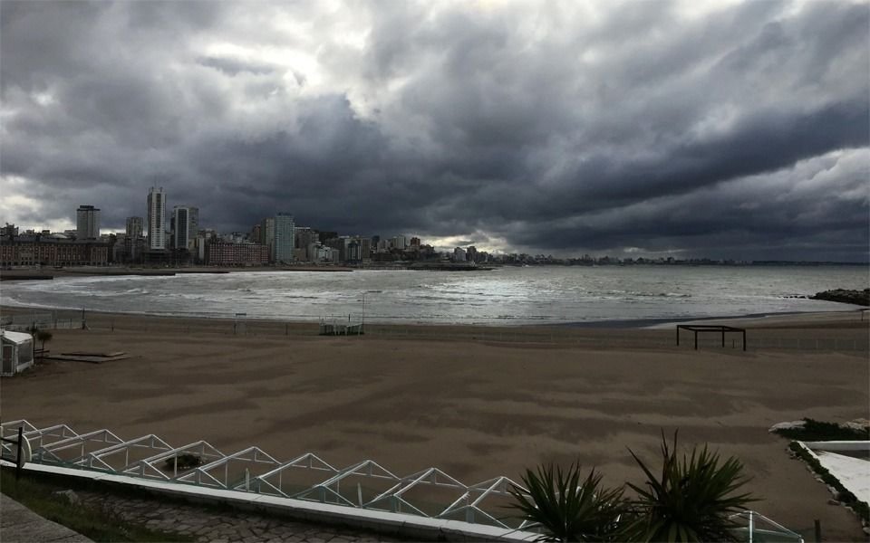 Un fuerte temporal afectó a la Costa Atlántica