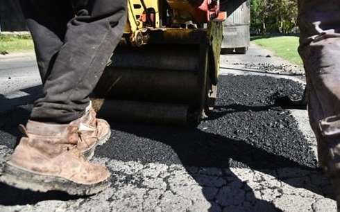 El mapa de cortes y desvíos de tránsito para este lunes en La Plata: qué calles evitar
