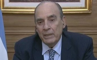 Para Francos, la sesión fue un “golpe institucional”