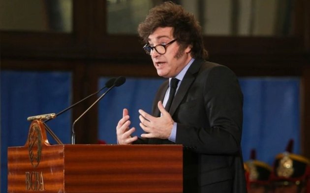 El plan de los tres pasos de Milei tras la derrota: veto, justicia y negociación