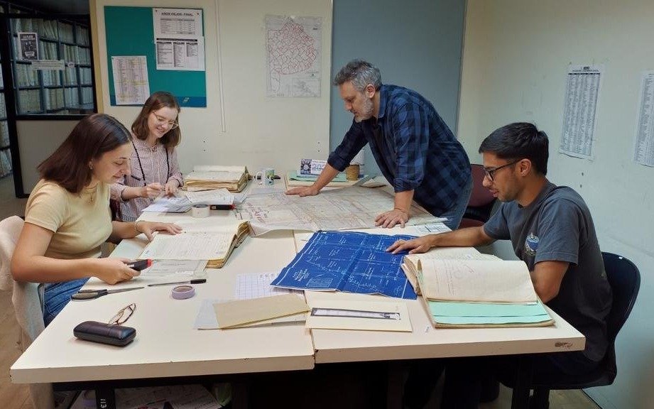 Es preciso preservar planos y documentos de valor histórico