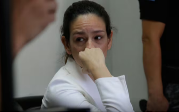 Mató a su novio en 2017 y ahora golpeó a su esposo