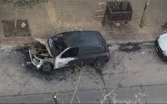La Ciudad agredida por quemacoches y otros vándalos