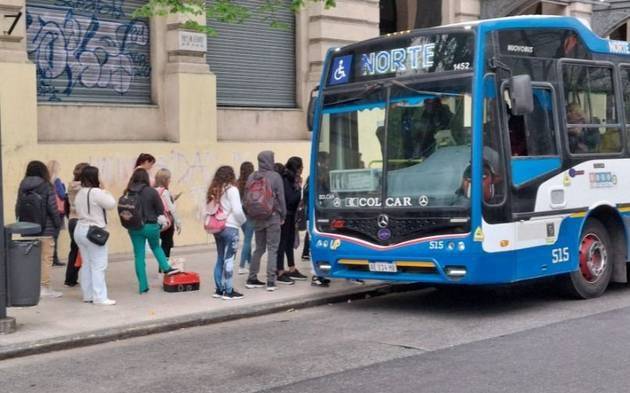 Desde mañana, viajar en micro será más caro