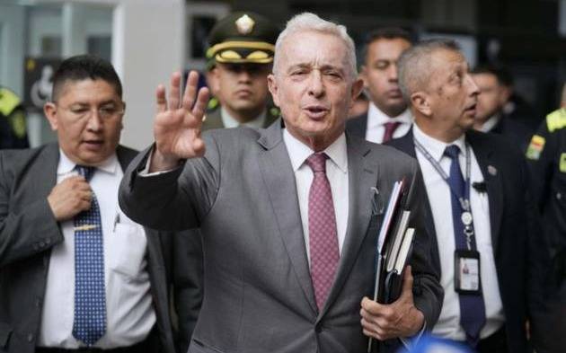 Expectativa en Colombia por la pena para Uribe