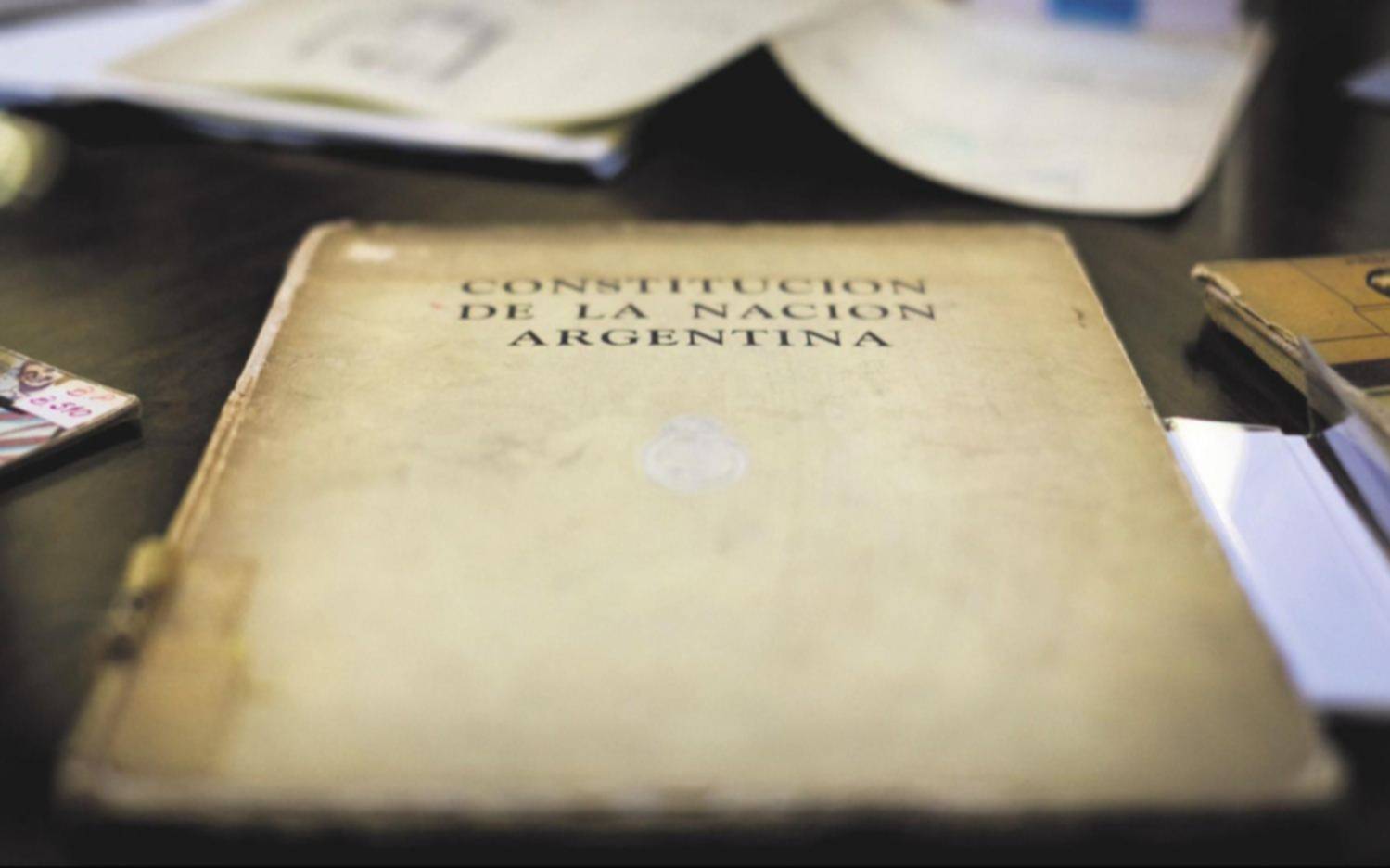 El hiperfederalismo político y su diseño institucional