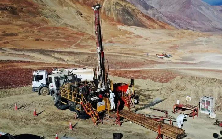 Eliminan por completo las retenciones a la minería
