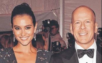 La emoción de la mujer de Bruce Willis