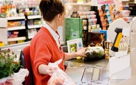 Negocian por el día del empleado de comercio