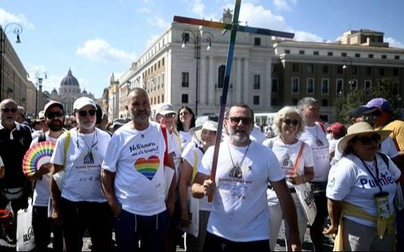 Primera gran peregrinación LGBT+ oficial en el Vaticano