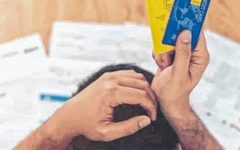 Morosos por necesidad: la plata no alcanza y aparece la deuda sin fin