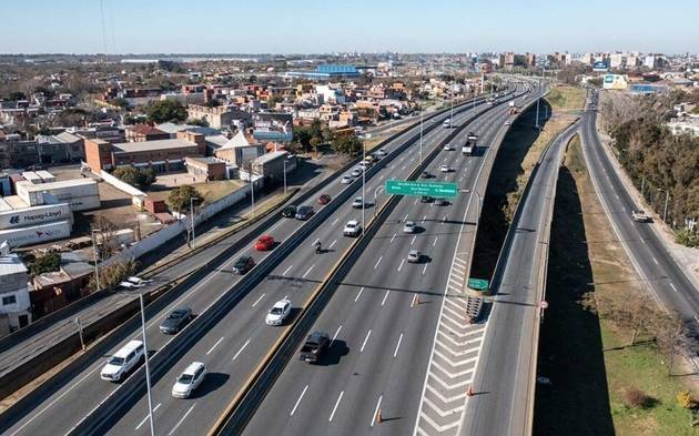 Construirán un cuarto carril en la Autopista