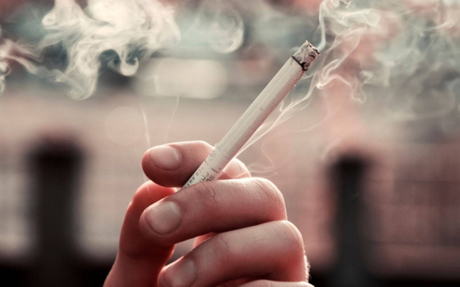 Inquieta el avance del hábito de fumar en mujeres y jóvenes