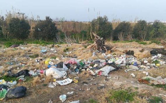 Hernández, una zona desmerecida por basurales y quemas