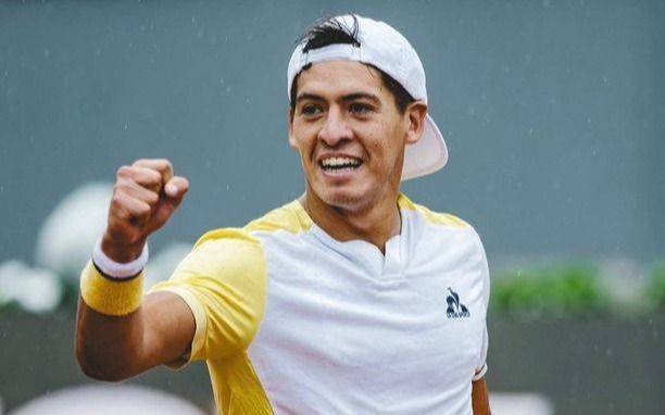Báez no pudo con Rune y Djokovic sigue firme