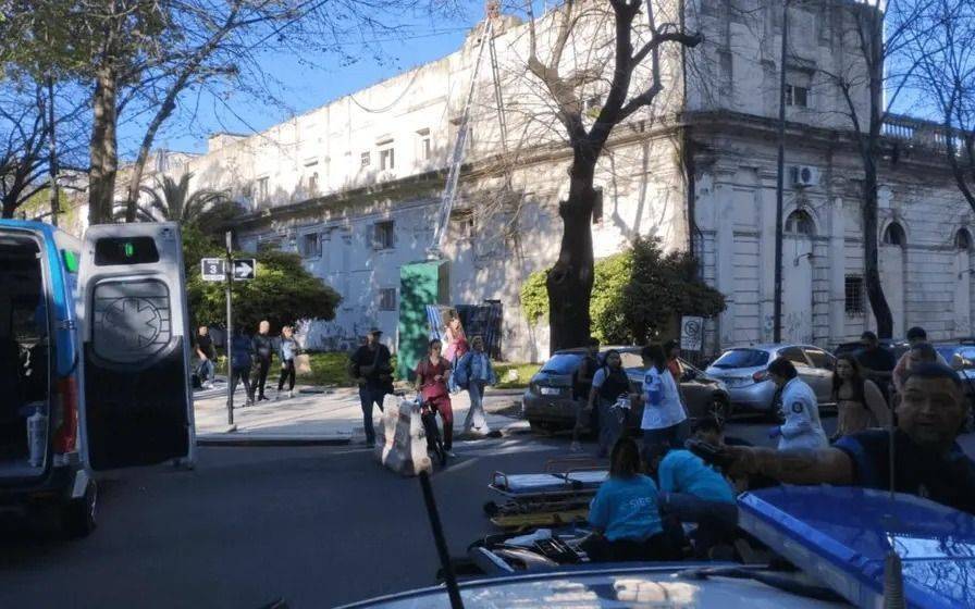 Murió la joven que chocó con su moto en 3 y 51