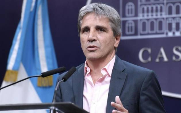 Alta presión cambiaria y consumo en retroceso, con las urnas a la vista