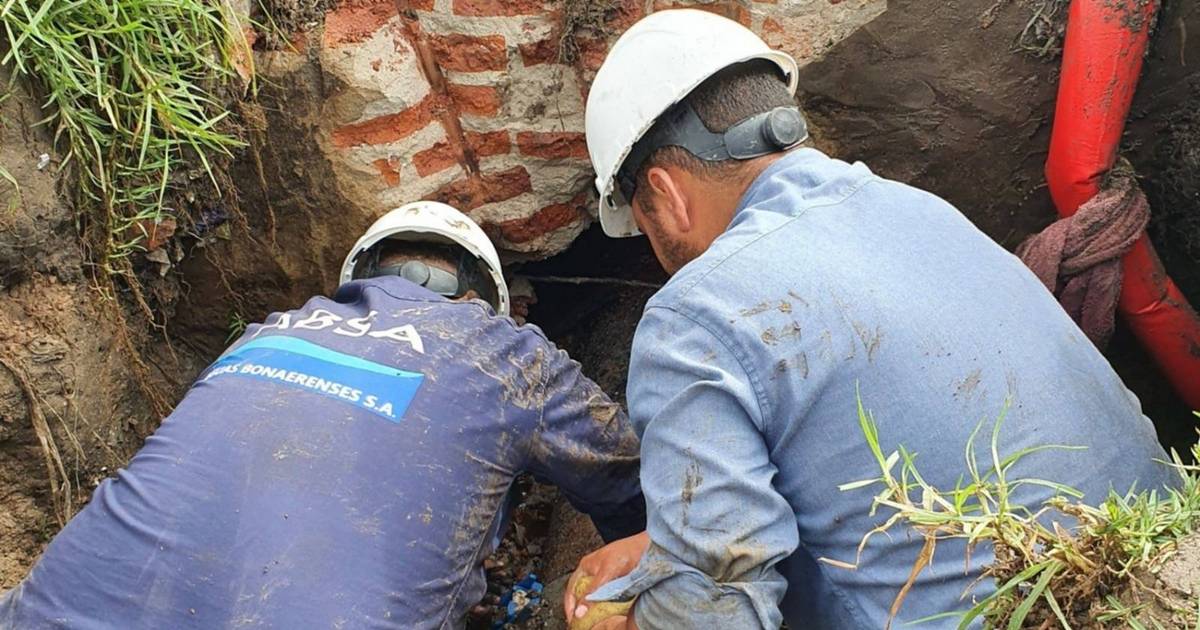 Lunes sin agua en una amplia zona de La Plata: trabajan en el acueducto ...