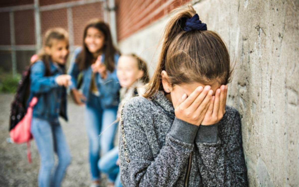 Docentes y padres frente al auge de la violencia escolar