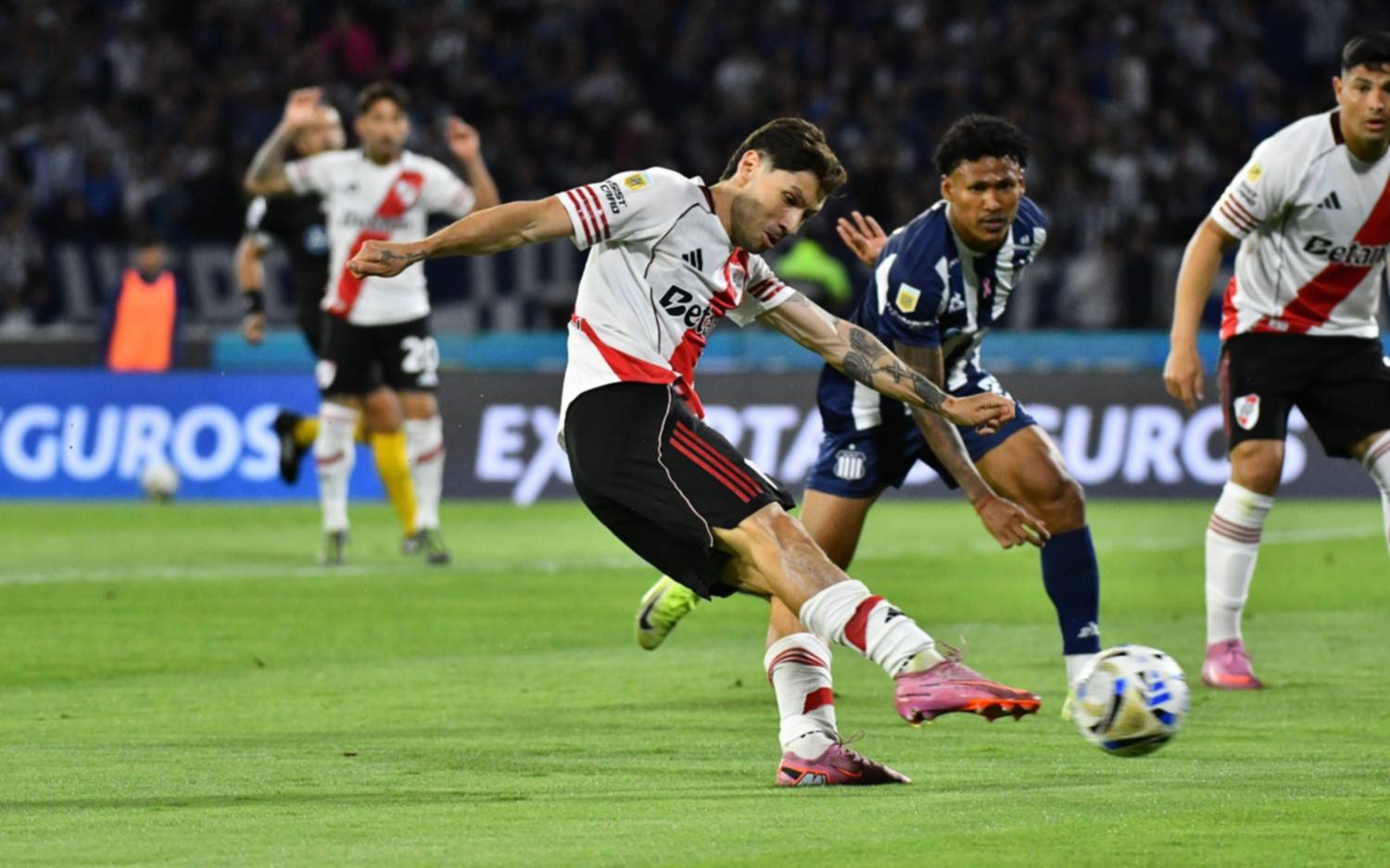 Uno por uno - River