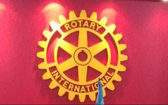 El Rotary Club entregó materiales de uso médico al Hospital de Niños