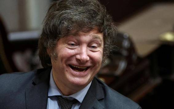 Milei y una “hora dorada” que lo pone a prueba