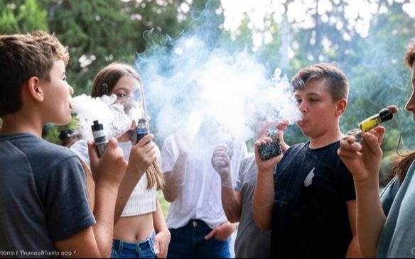 Alertan por el uso de los vapeadores en chicos y jóvenes