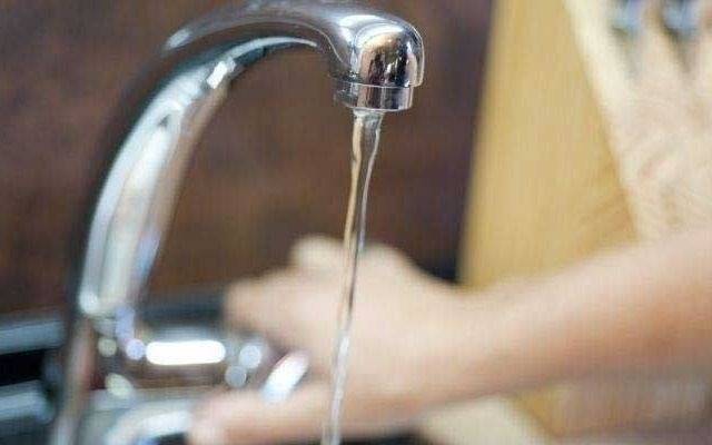 Otra vez sube el agua: como otros servicios le gana a la inflación