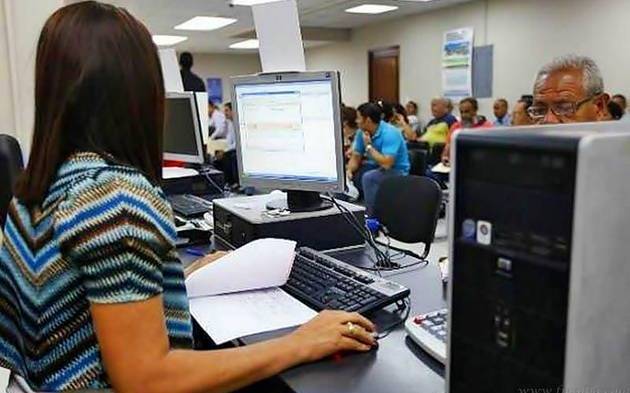 Milei ya echó a casi 60.000 empleados públicos