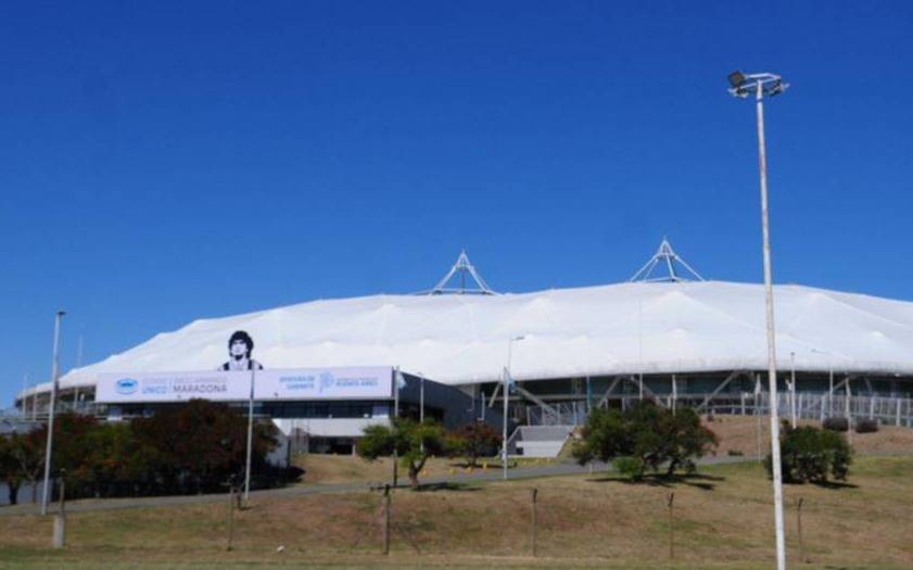 Reclamos vecinales en los alrededores del Estadio Maradona por los residuos
