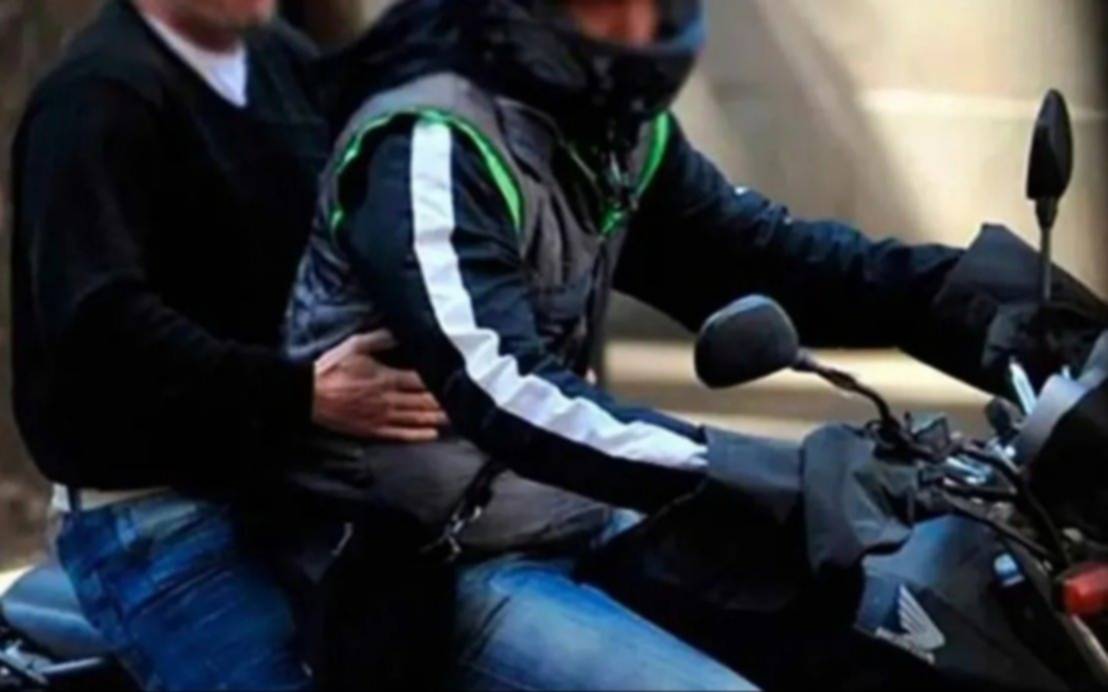 Adolescentes, blanco de un ataque motochorro