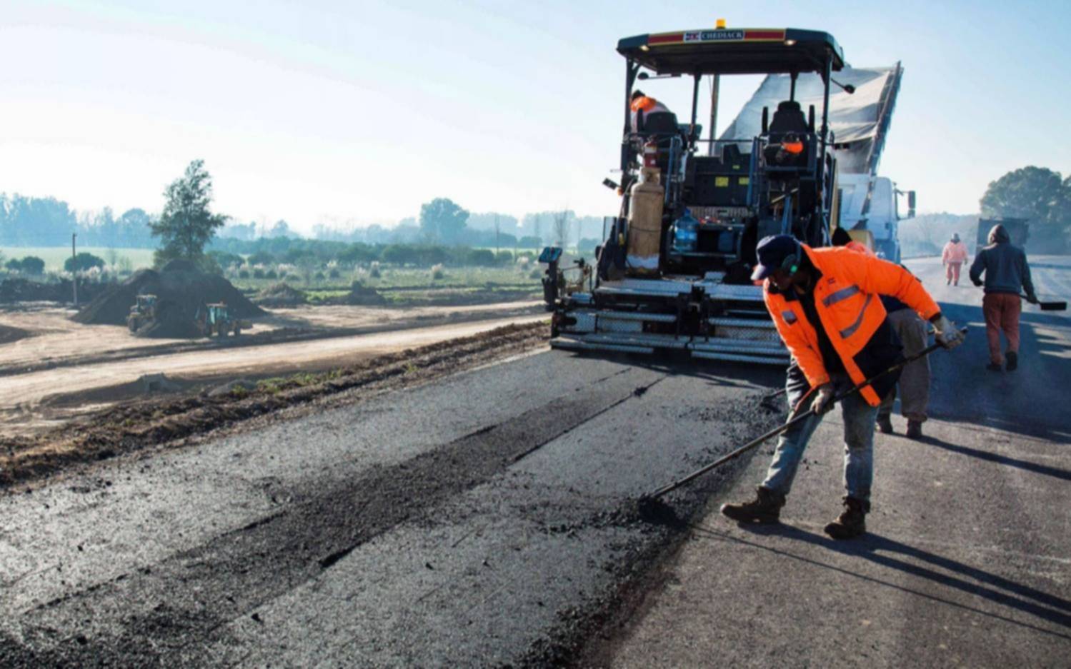 Critican el impacto del recorte en la obra pública