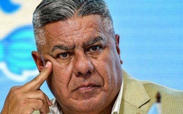 Para Chiqui Tapia fue un día para el olvido: silbidos e insultos