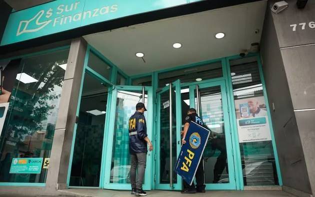 Financiera: la tesorera dijo que cumplía órdenes