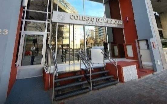 El Colegio de Médicos bonaerense alertó sobre la “libertad de matrícula”