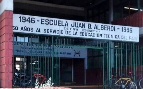 Inscripciones en la escuela Técnica Nº 8 de Tolosa