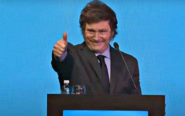 Milei viaja a la cumbre del Mercosur en Brasil