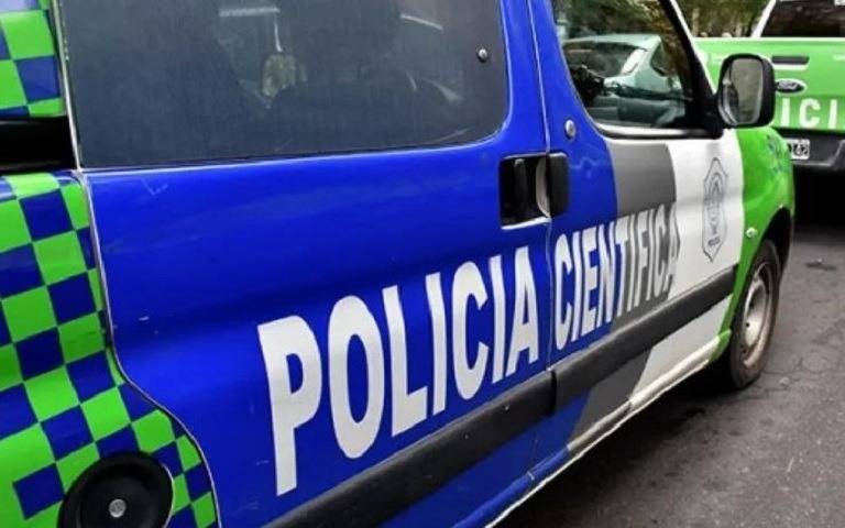 Hallan restos humanos dentro de una vivienda