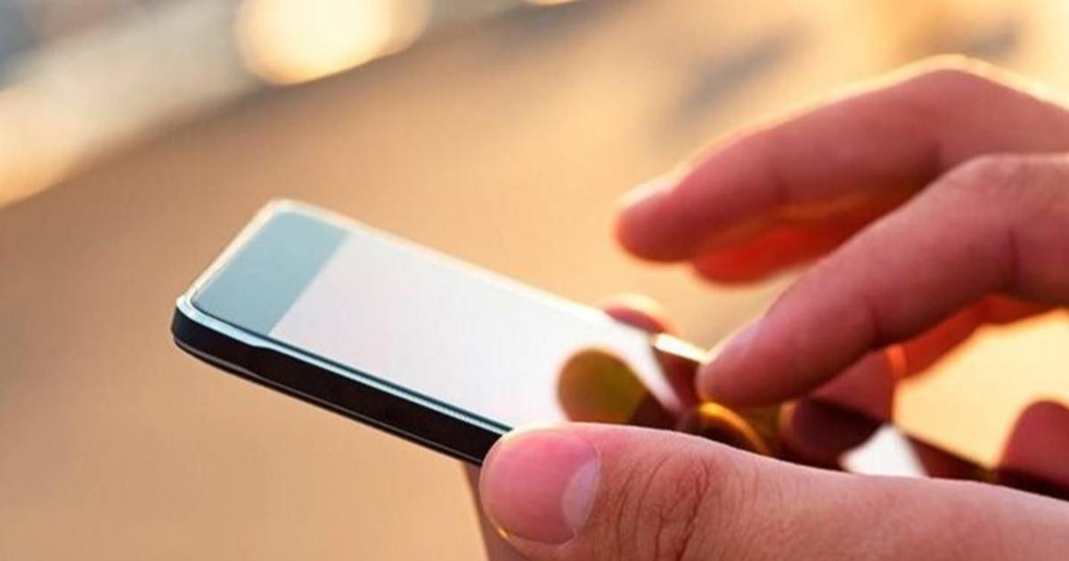 Con licencia y seguro, las apps buscan competirle a los taxis y remises | El Dia