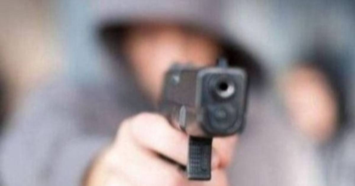Motochorros asaltaron a una abogada en Gonnet | El Dia