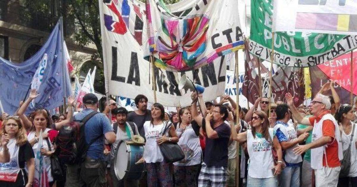 Movilización y convocatoria a un paro de un sector docente | El Dia