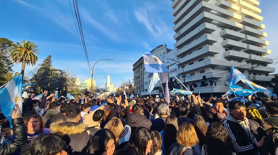 Así se festejó en La Plata la clasificación de Argentina a Cuartos de Final