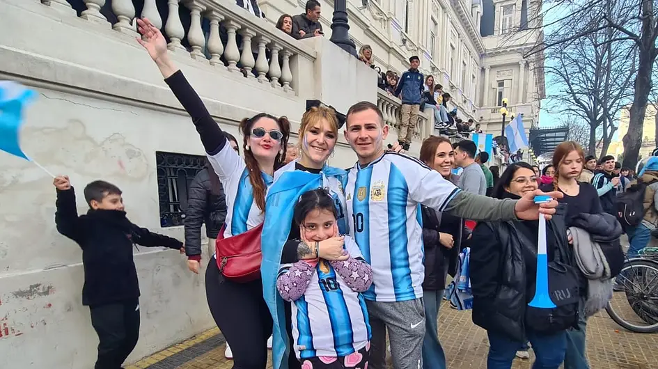 Así se festejó en La Plata la clasificación de Argentina a Cuartos de Final